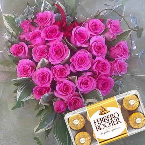 Heart Shape Pink Rose With Ferrero-Pink Rose N Chocolate
