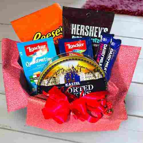 Chocolate Lover Gift Box-Send Sweet Hamper