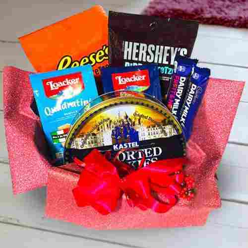 - Send Sweet Hamper