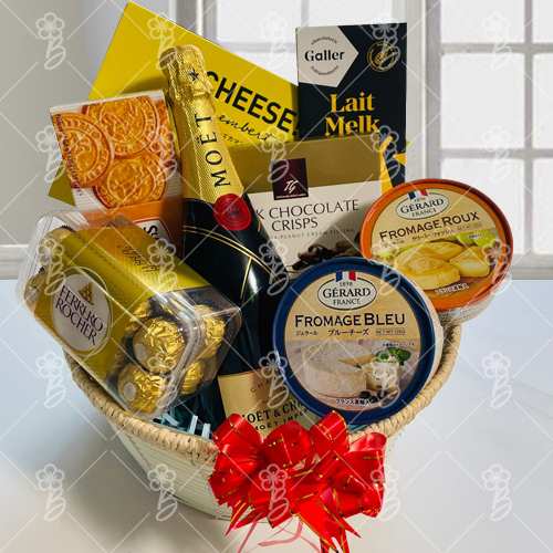 Champagne Gift Basket-Christmas Gift To Send To Family