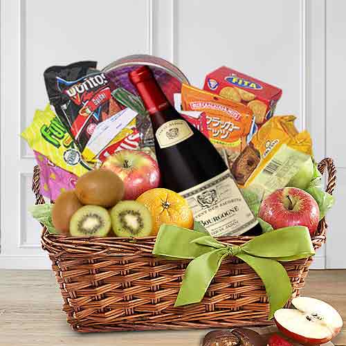 Wine Gourmet Basket-Gift Ideas For Clients For Christmas
