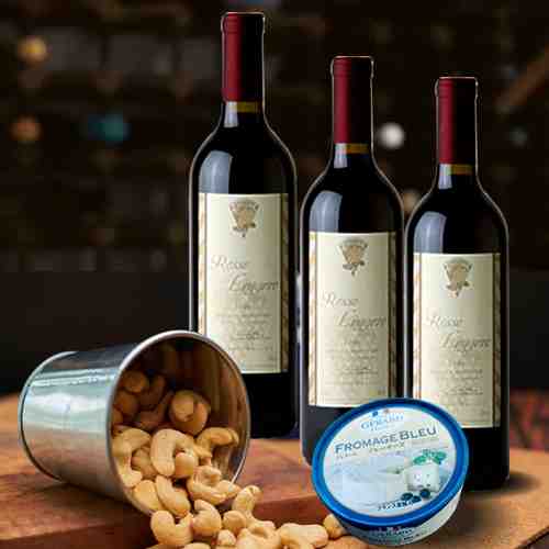 Red Wines Salted Cashews and Cheese-Gifts For Red Wine Lovers