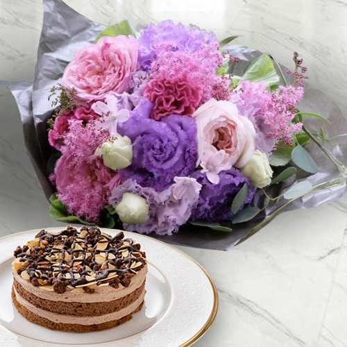 Flower And Cake Delivery For Mom