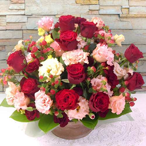 - Romantic Flower Bouquet For Wife