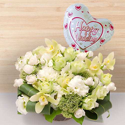 - Flower And Balloon Arrangement For Wedding