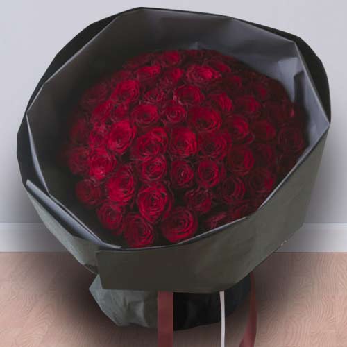 Romantic 50 Roses