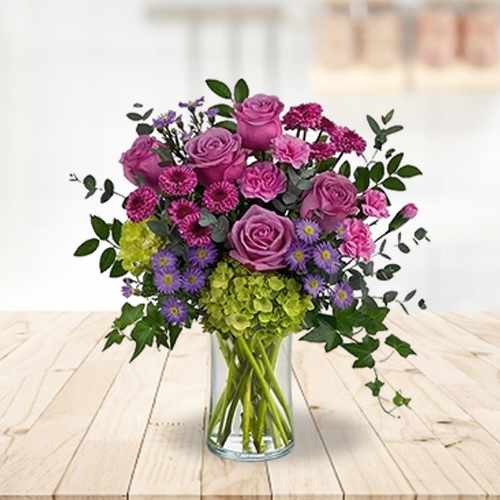 Elegant Purple Rose Vase Arrangement For Japan
