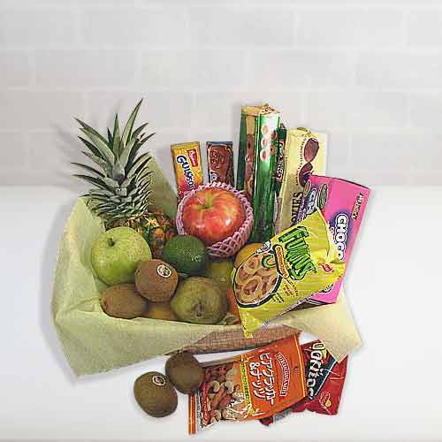 A Healthy And Funky Basket-Cheese And Fruit Gift Baskets