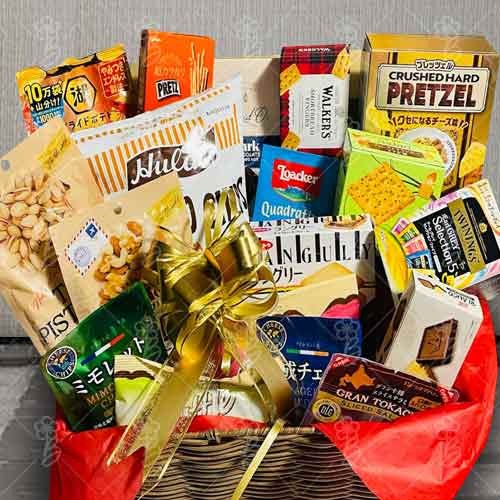 Holiday Basket-Christmas Gift For Family Friends