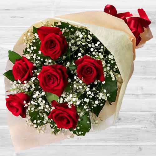 Affection With Red Roses-Send 6 Roses To GirlFriend
