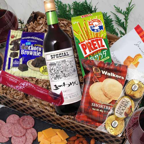 Send Whiskey And Chocolate Gift Baskets