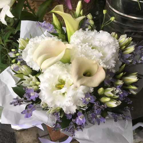 Condolences Flower Arrangements-Flowers For Memorial Services