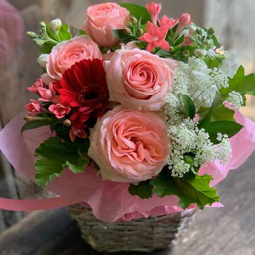 Floral Beauty-Wells Flower Delivery