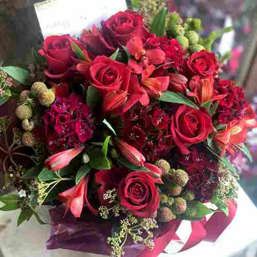Romantic Red Fresh Flower-Wife Birthday Flowers Bouquet