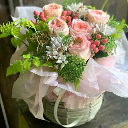 - Surprise Romantic Bouquet Of Roses