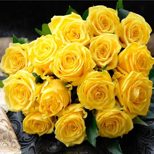 15 Yellow Rose Bouquet-Graduation Gifts For Friends