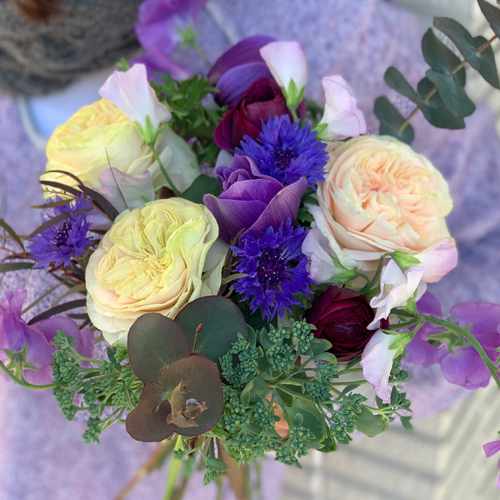Fairytale Ending-Flowers For Mom On Her Birthday