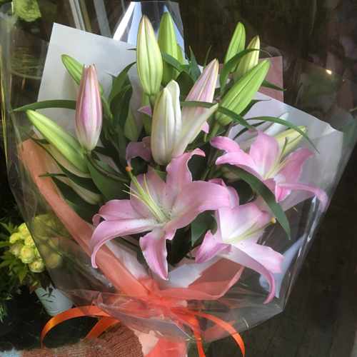 Pink Lily Bouquet-Gift Ideas For Your Mom