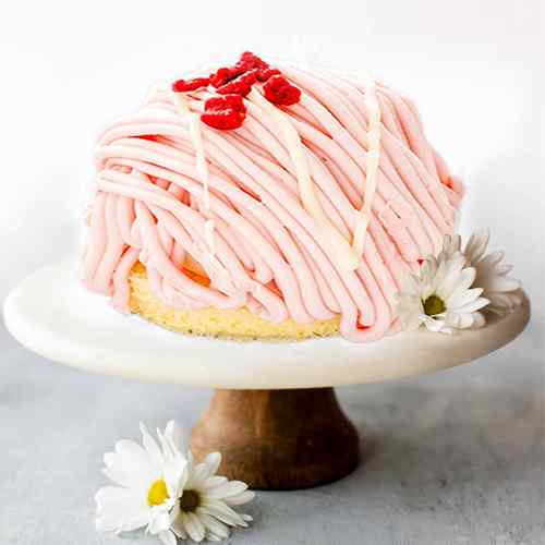 Mont Blanc Amaou Strawberry-Mail Birthday Cake